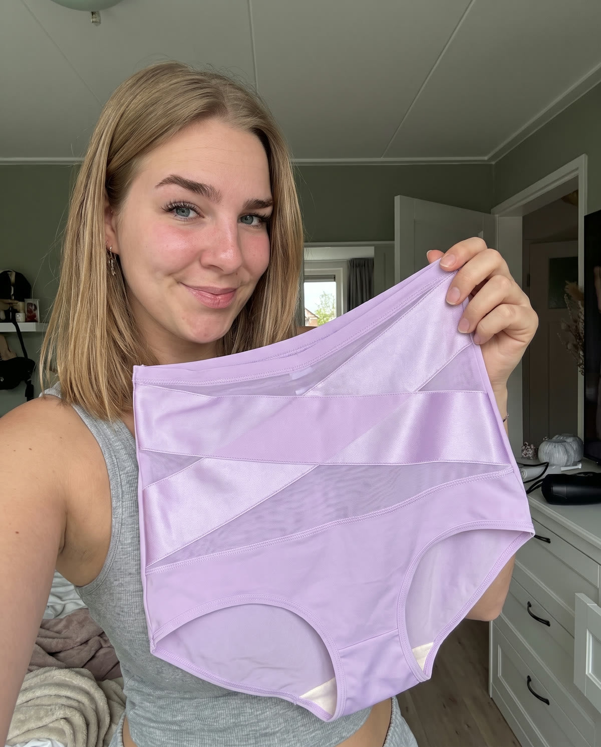 Chloe B. review
